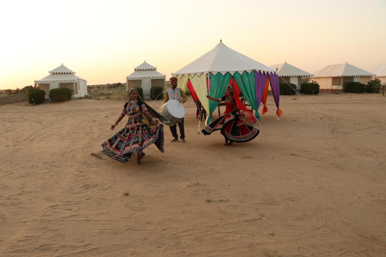 Sunny Desert Camp Kuri Bagian luar foto
