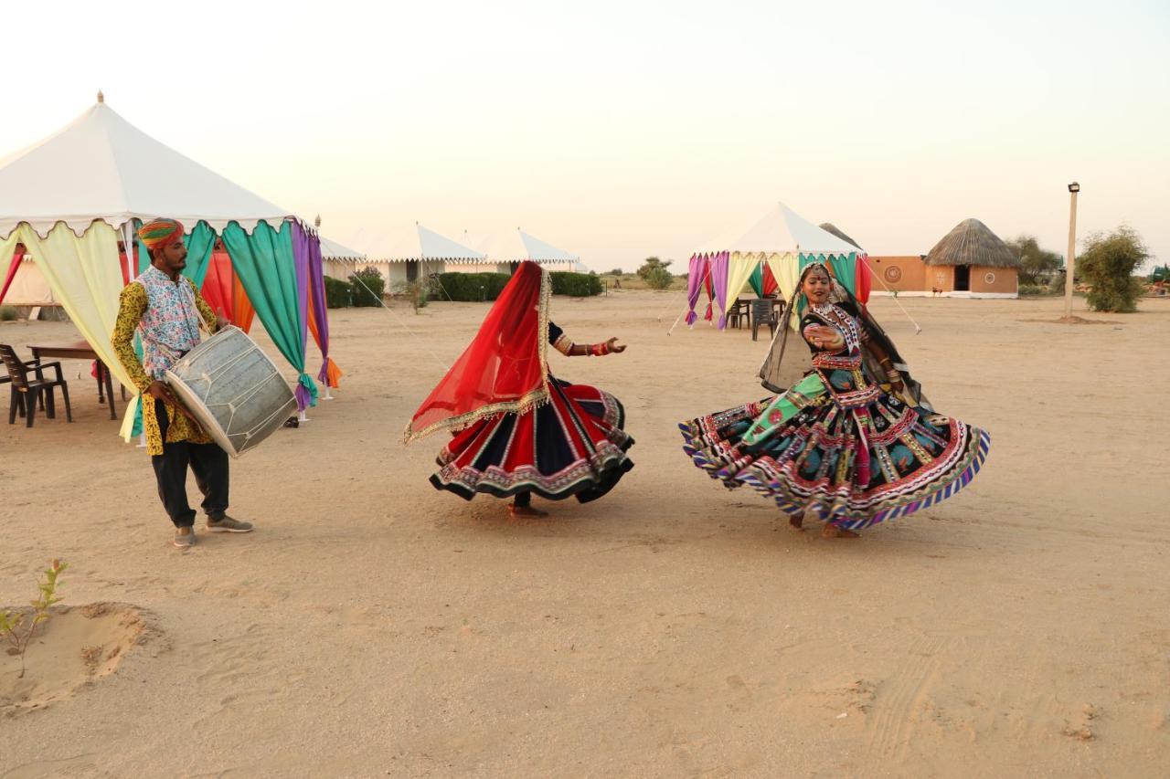Sunny Desert Camp Kuri Bagian luar foto