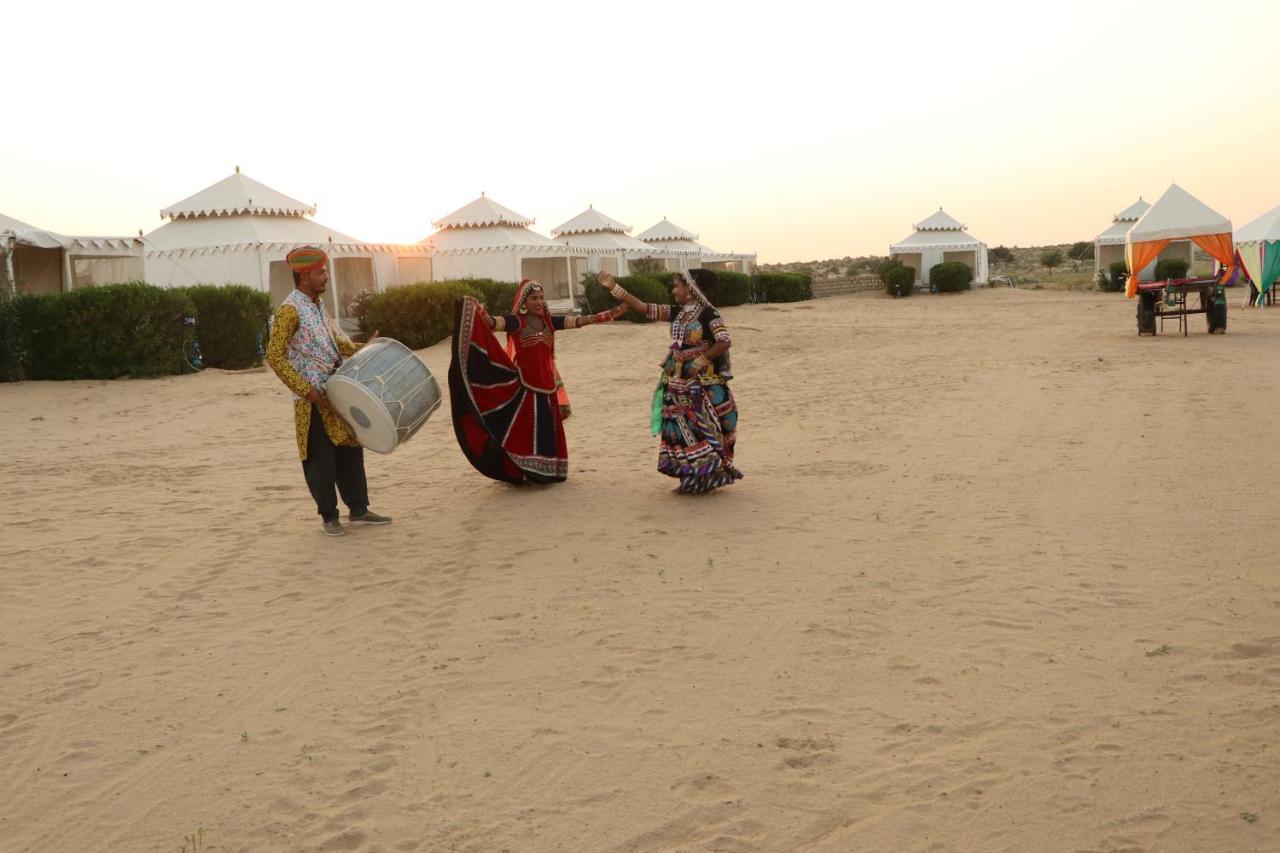 Sunny Desert Camp Kuri Bagian luar foto