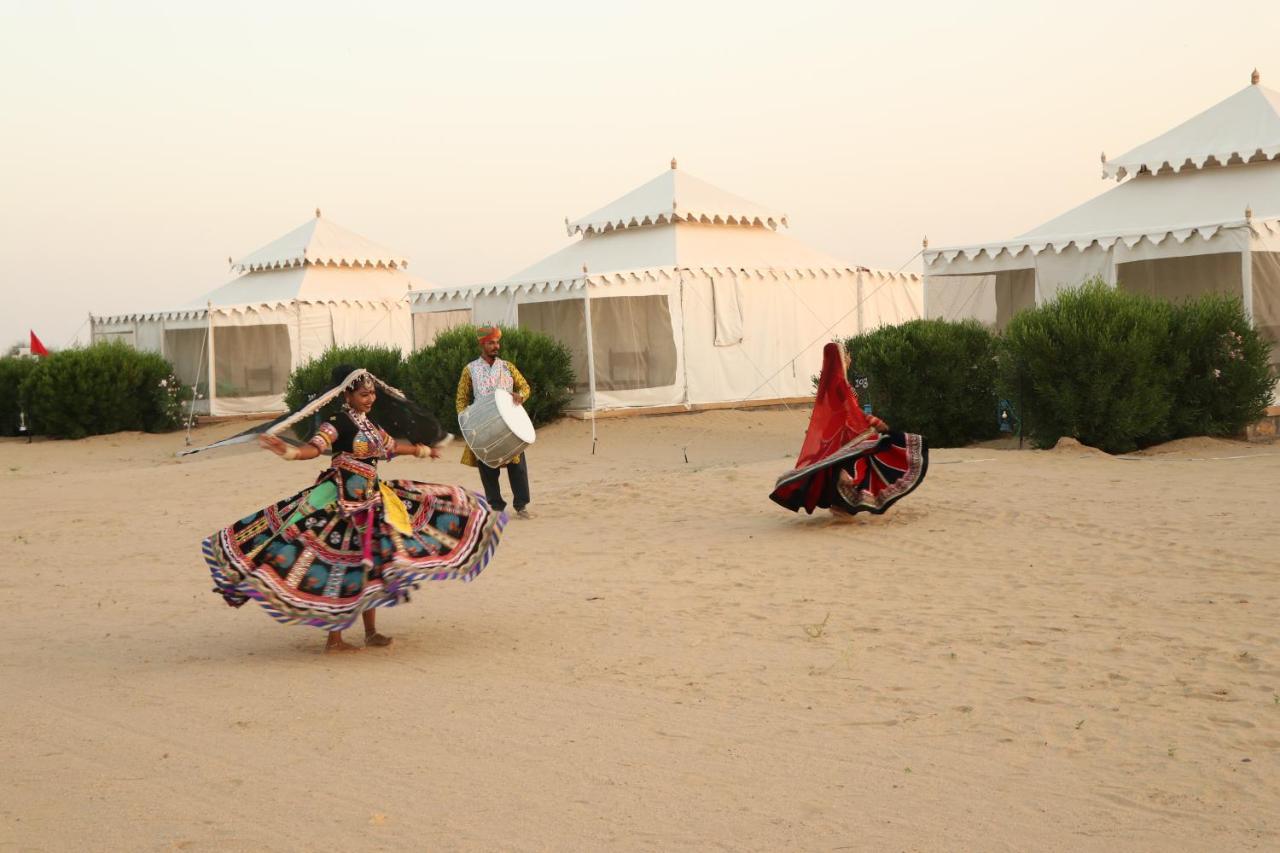 Sunny Desert Camp Kuri Bagian luar foto