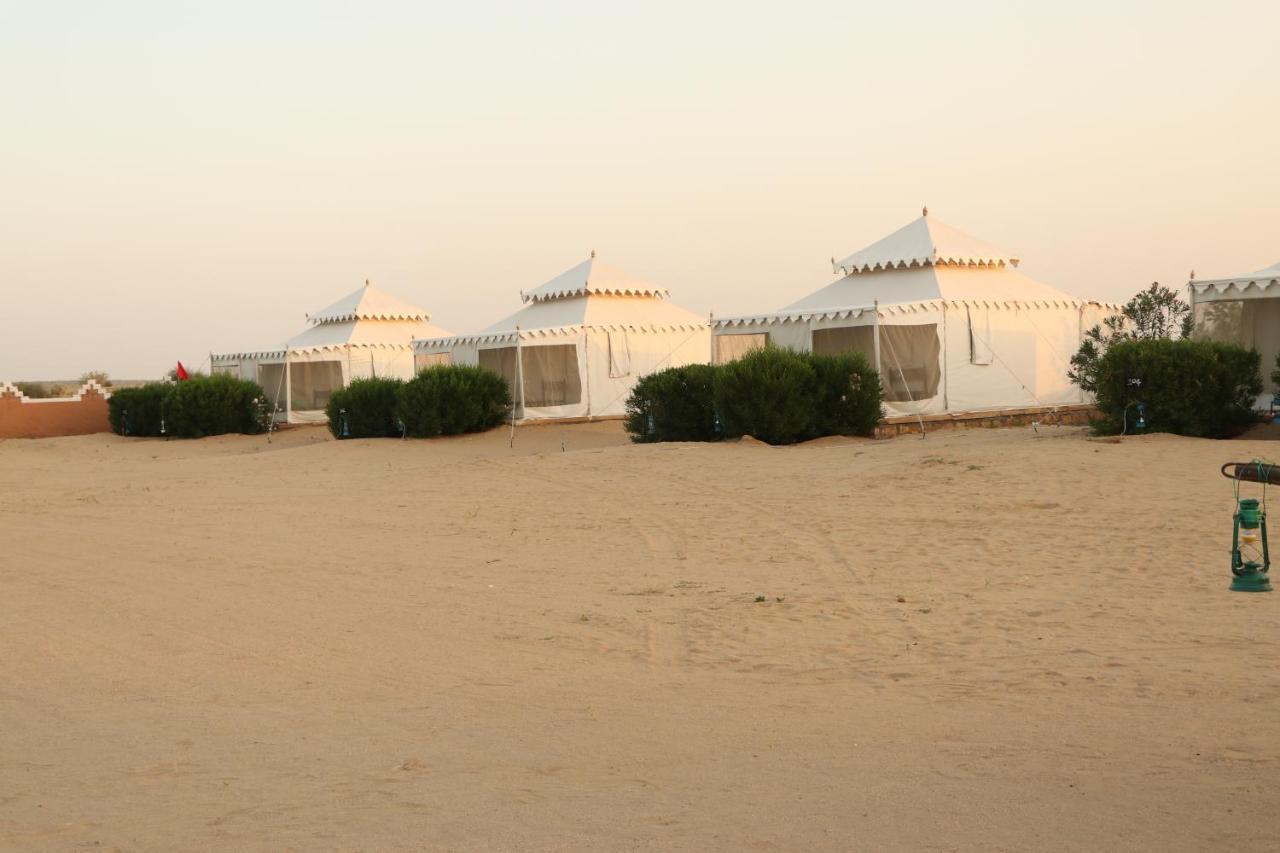 Sunny Desert Camp Kuri Bagian luar foto