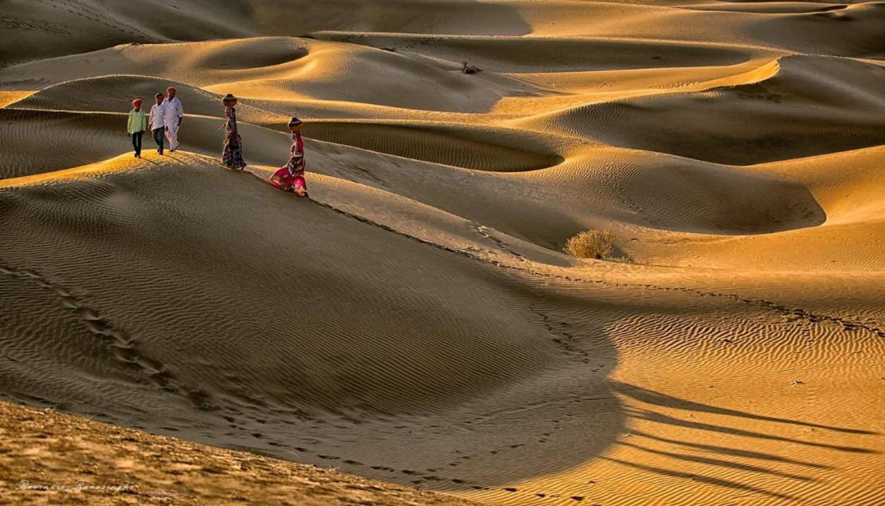 Sunny Desert Camp Kuri Bagian luar foto