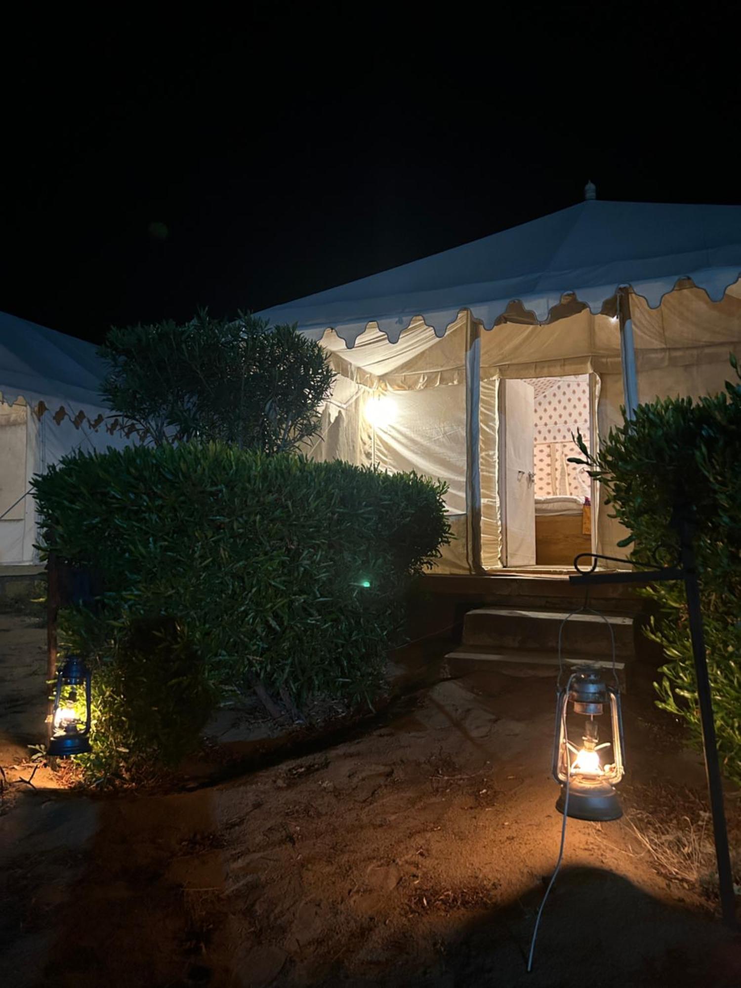 Sunny Desert Camp Kuri Bagian luar foto